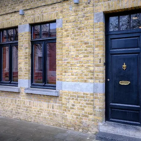 Holiday home Menin Gate House
